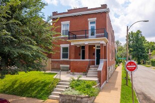 3972 Russell Blvd, Unit 3972 Russell in St. Louis, MO - Building Photo