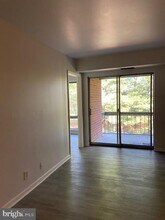 114 Van Buren Rd-Unit -11 in Voorhees Township, NJ - Foto de edificio - Building Photo