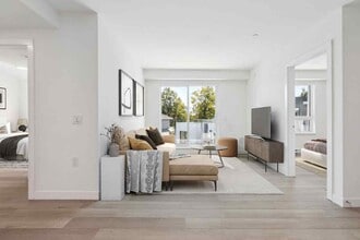 4502 Rupert St in Vancouver, BC - Building Photo - Building Photo