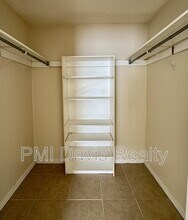 1845 Lindberg Dr in Jacksonville, FL - Building Photo - Building Photo