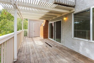1105 Glengarry Dr in Walnut Creek, CA - Foto de edificio - Building Photo