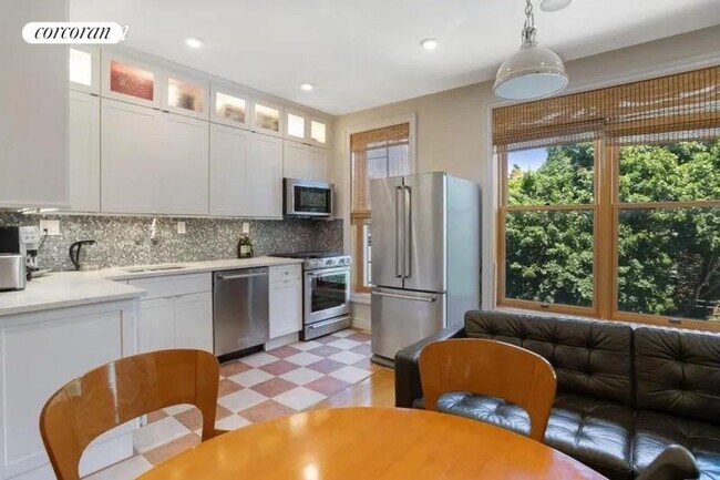 15 Lincoln Pl in Brooklyn, NY - Building Photo - Building Photo