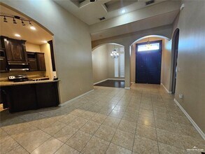 18 May Ave in Mission, TX - Building Photo - Building Photo