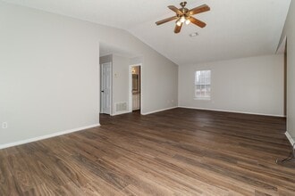 13201 Hummingbird Ln, Unit D in Alexander, AR - Building Photo - Building Photo