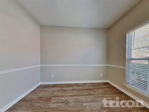 24 Pilot Ridge Ct, Unit 1 in Greensboro, NC - Foto de edificio - Building Photo