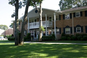 Fairfield At Selden in Selden, NY - Building Photo - Building Photo