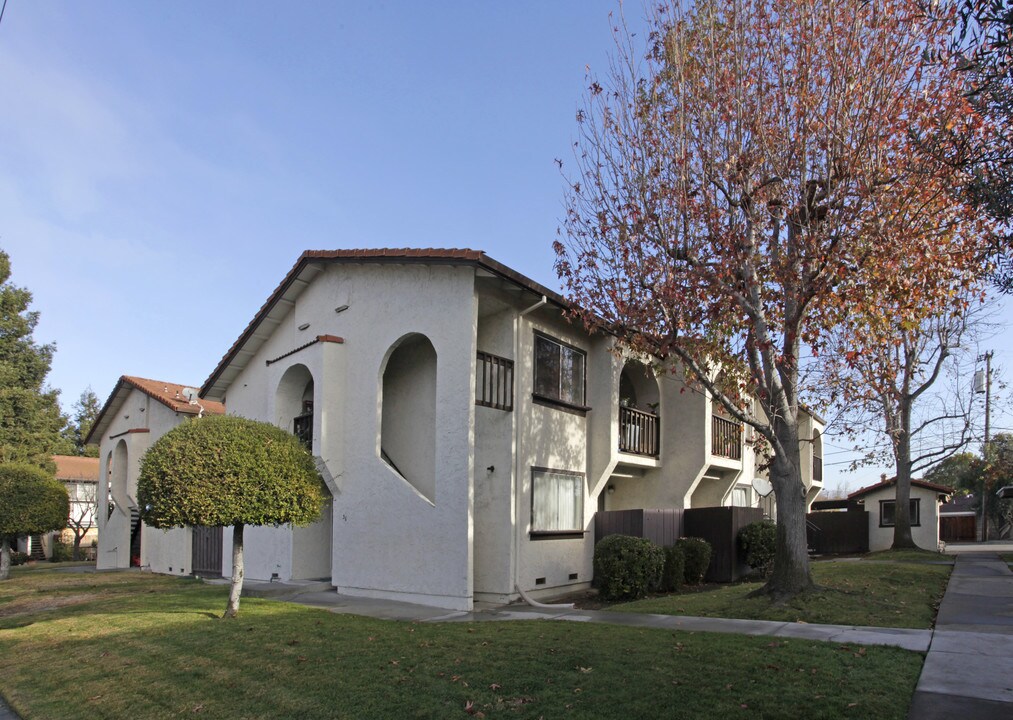 4561 Lafayette St in Santa Clara, CA - Foto de edificio