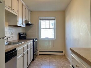 1 Wyman St in Arlington, MA - Building Photo - Building Photo
