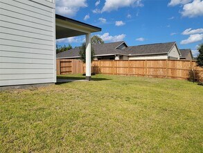 304 Willow Sage Ct in Montgomery, TX - Building Photo - Building Photo