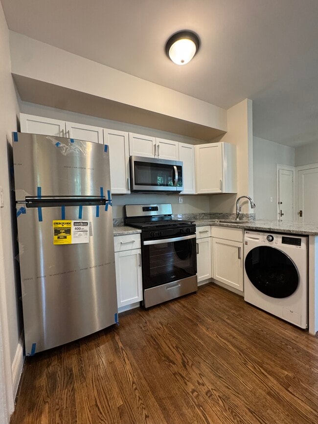 Speed Ave Apartments