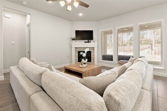 508 Stella Beth Way in Montgomery, TX - Building Photo - Building Photo