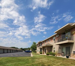 Stone Meadows in Green Bay, WI - Building Photo - Building Photo