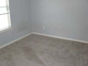 5742 Saluda Creek Ln in Houston, TX - Building Photo - Building Photo