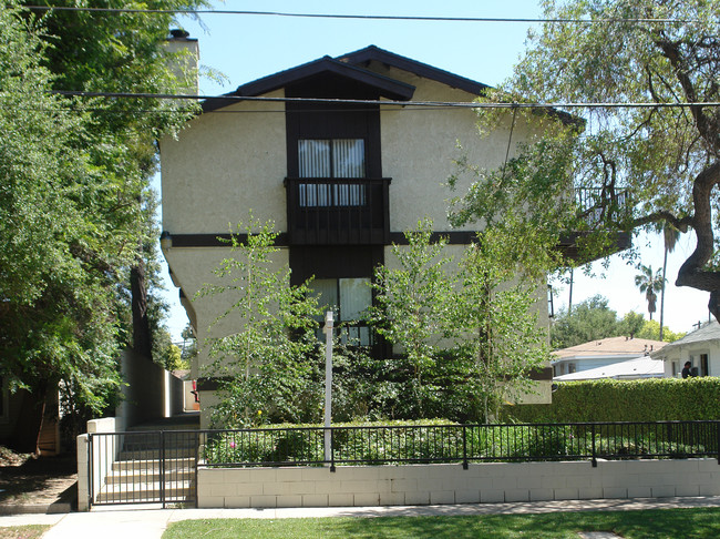 592 N Mar Vista Ave in Pasadena, CA - Building Photo - Building Photo