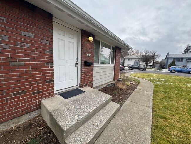 327 E Wabash Ave in Spokane, WA - Building Photo - Building Photo