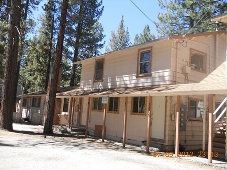 3069 Fresno Ave in South Lake Tahoe, CA - Building Photo