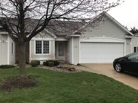 783 Holly Creek Dr in Holland, MI - Building Photo