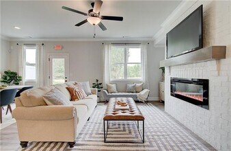 4730 Cypress Pk Dr in Gainesville, GA - Building Photo - Building Photo