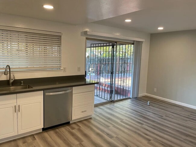 116 Evelyn Cir in Vallejo, CA - Building Photo - Building Photo
