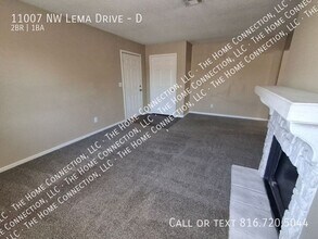 11007 NW Lema Dr-Unit -D in Kansas City, MO - Building Photo - Building Photo