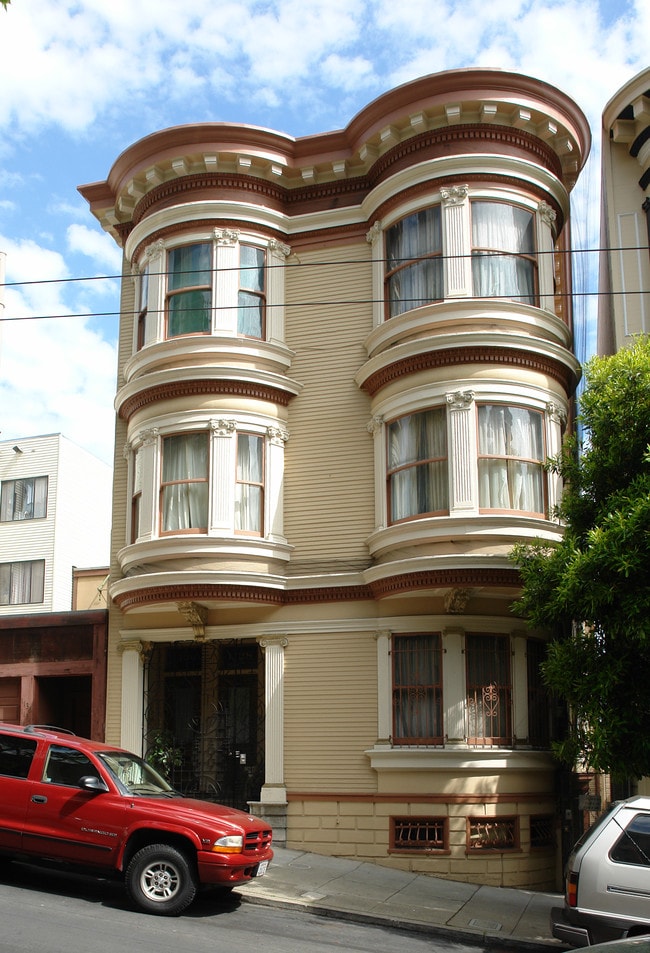 1126 Clay St in San Francisco, CA - Building Photo - Building Photo