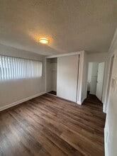 15106 W Magnolia Blvd in Los Angeles, CA - Building Photo - Building Photo