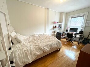 41 Bay State Rd, Unit 2F in Boston, MA - Foto de edificio - Building Photo