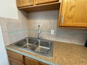 2151 Broom Ct in Port Charlotte, FL - Building Photo - Building Photo