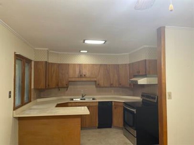 1415 S Western Ave in Champaign, IL - Building Photo - Building Photo