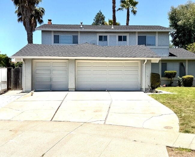 property at 727 Hathaway Ct