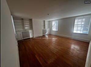 119 W Maple Ave in Langhorne, PA - Building Photo - Building Photo