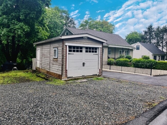 482 Louisa Ave in Wyckoff, NJ - Building Photo - Building Photo