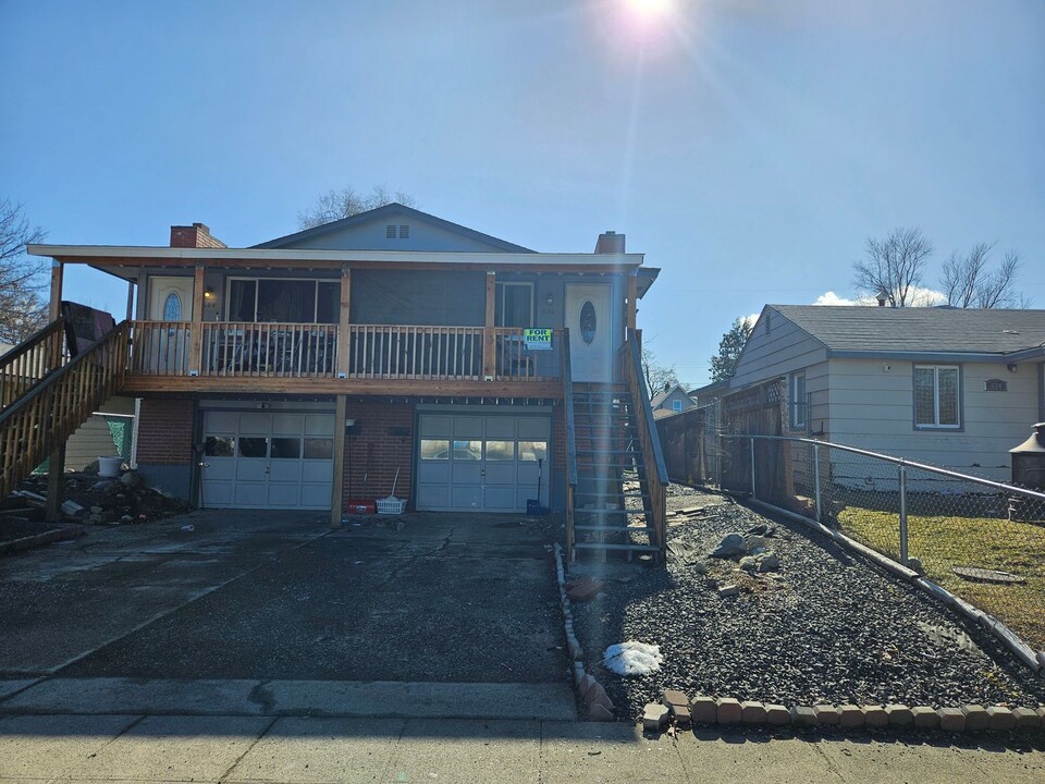 626 Queens Ave in Spokane, WA - Building Photo