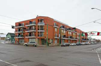 10766 95th St NW in Edmonton, AB - Building Photo - Building Photo