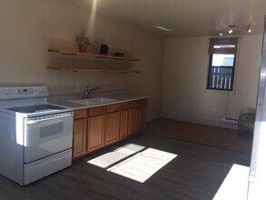 404 W Alder St, Unit Backhouse in Missoula, MT - Building Photo - Building Photo