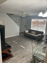 1807 Treehouse Trail in College Station, TX - Building Photo - Building Photo