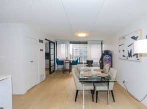 1778 Ala Moana Blvd in Honolulu, HI - Building Photo - Building Photo