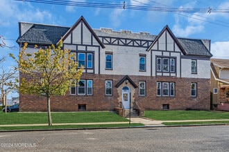 922 4th Ave in Asbury Park, NJ - Building Photo - Building Photo