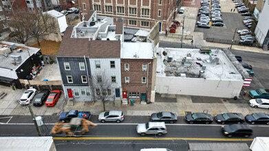 2516 Frankford Ave in Philadelphia, PA - Building Photo - Building Photo