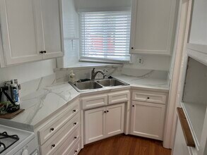 511 Broadway St, Unit Rear Unit in Venice, CA - Building Photo - Building Photo