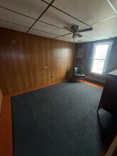 1700 Washington St, Unit Apt A in Greensburg, PA - Foto de edificio - Building Photo