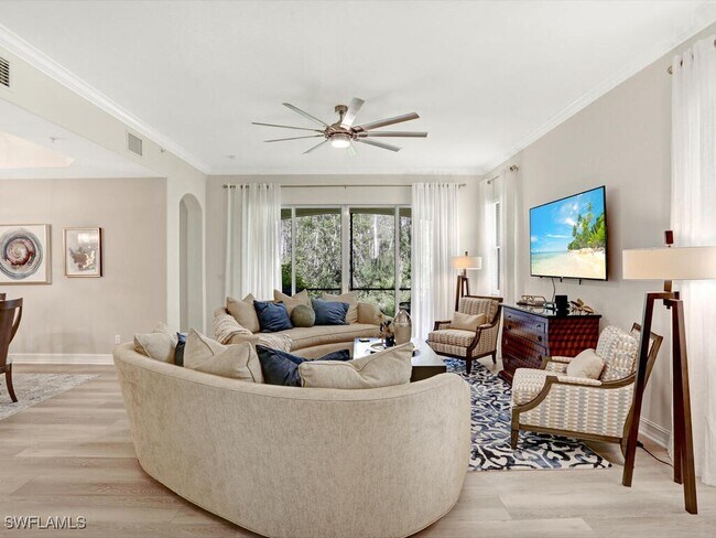 property at 2847 Tiburon Blvd E