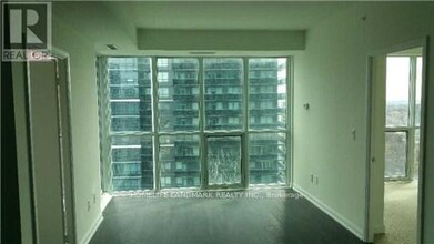 9-2609 Bogert Ave in Toronto, ON - Building Photo - Building Photo