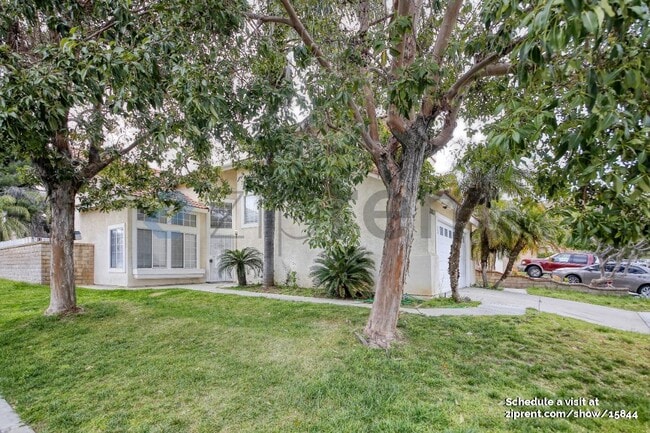 7855 Green Crest Ct in Riverside, CA - Building Photo - Building Photo