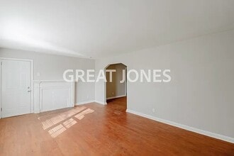 8329 8th Ave S in Birmingham, AL - Building Photo - Building Photo