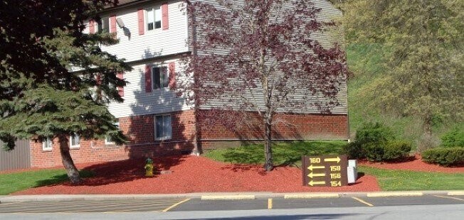 152 Old Plank Rd in Butler, PA - Building Photo