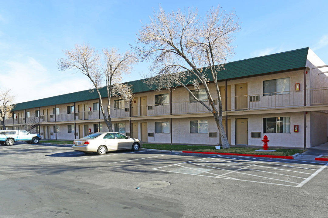 Liberty Apartments in Las Vegas, NV - Building Photo