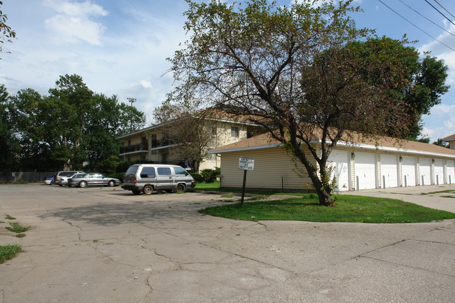 Capitol View Apartments in Lincoln, NE - Foto de edificio - Building Photo