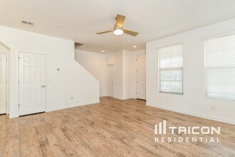 9326 E Strobe Ave in Mesa, AZ - Building Photo - Building Photo