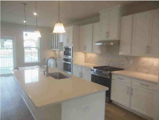 170 S Durham Dr in Wall Township, NJ - Foto de edificio - Building Photo